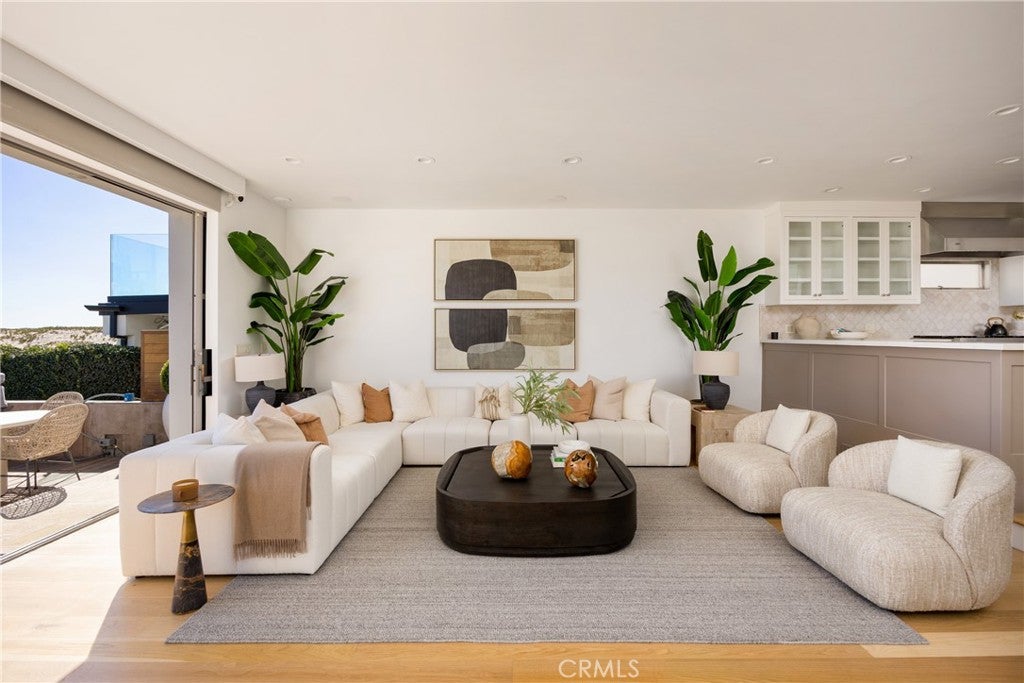 7204 W Oceanfront, Newport Beach CA 92663 - Photo 6