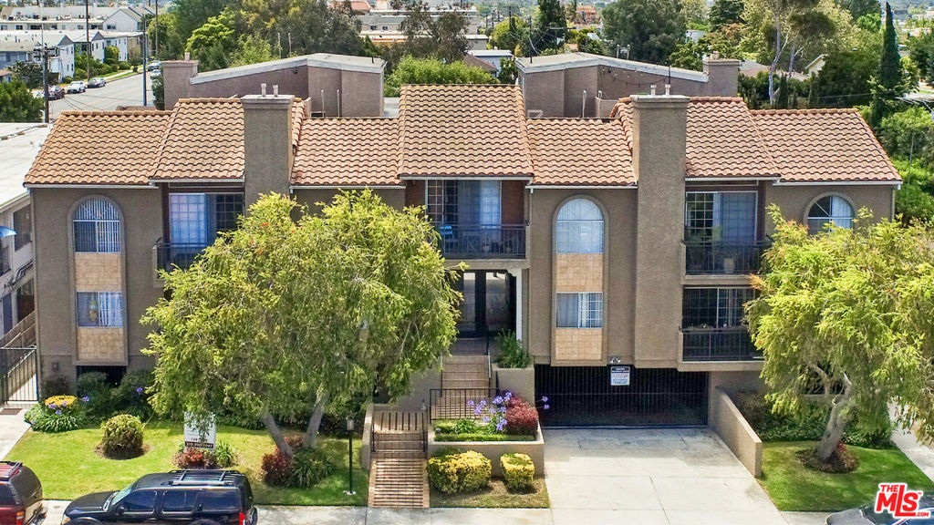 The subject property is a very attractive pride of ownership complex located in the prime Mar Vista Hill area of W. Los Angeles. This is a very unique location just off Centinela on a quiet residential street, adjacent to multi million dollar homes. First time on the market in 20 years. Built in 1987 and not subject to LA city rent control, only AB 1482. Excellent unit mix of 2 1+1, 2 1+1 + loft( that includes an enclosed rooftop patio with views),11 2+ 2, and 1 3+2.5. Each unit is large and spacious and has many amenities including central a/c, fireplaces, balconies, gated parking, and a walk in storage unit in the garage. Seven units have been completely remodeled, and 6 of the units have upgraded kitchens and baths. 100% occupied and all tenants are paying full rent.  Excellent  upside potential.  Ideal exchange property. Bring offers!