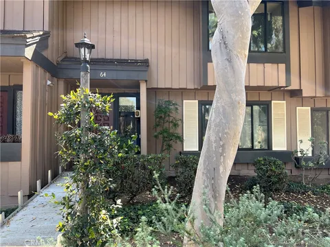MLS: SR26068098