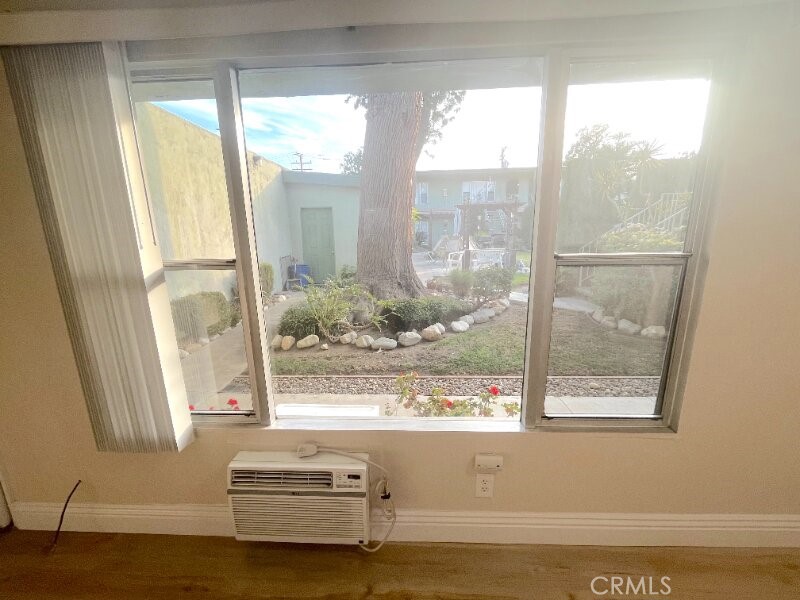 142 S Princeton Avenue 4