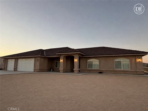 Photo of 28454 Waterman RD, Barstow, CA 92311 (MLS # HD26205405)