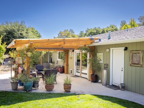 Tiny photo for 610 Allen Court, Templeton, CA 93465 (MLS # NS26145765)