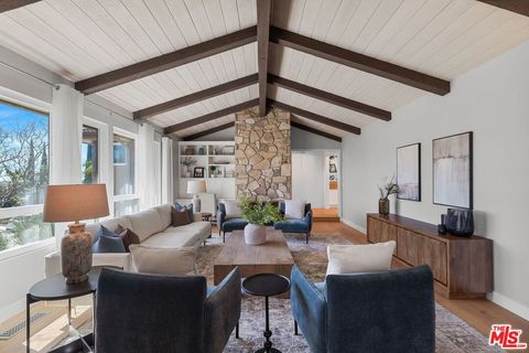 Tiny photo for 411 Meadowview Drive, La Canada Flintridge, CA 91011 (MLS # 26667041)