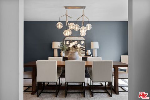 Tiny photo for 411 Meadowview Drive, La Canada Flintridge, CA 91011 (MLS # 26667041)