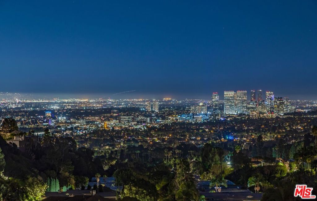 1101 Bel Air Place