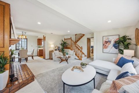 Photo of 1728 Oak Ave, Manhattan Beach, CA 90266 (MLS # SB26020765)