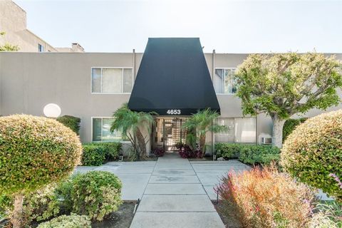 Photo of 4653 Fulton Avenue #10, Sherman Oaks, CA 91423 (MLS # SB26026685)