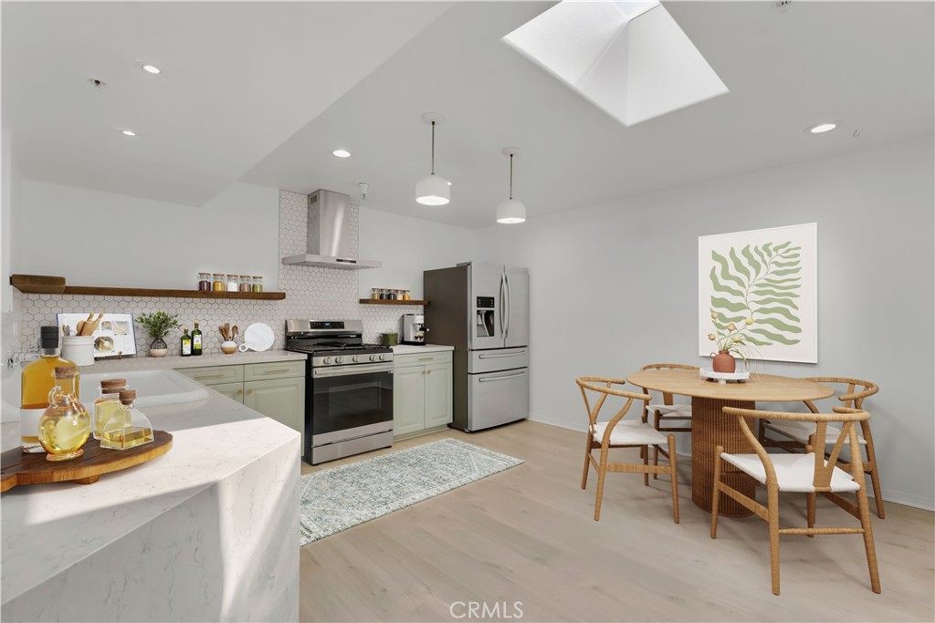 17735 Kinzie Street 304