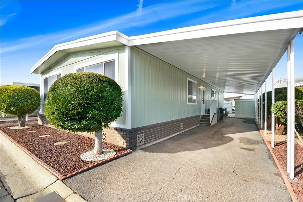 4095 Fruit Street 411