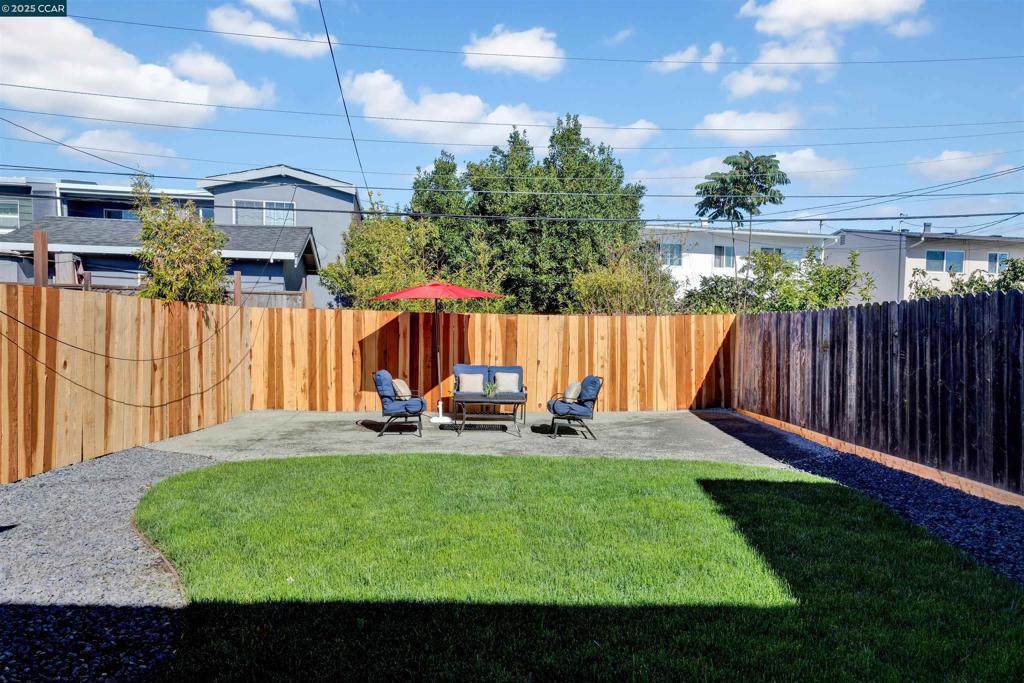 LAUREL PARK - Residential