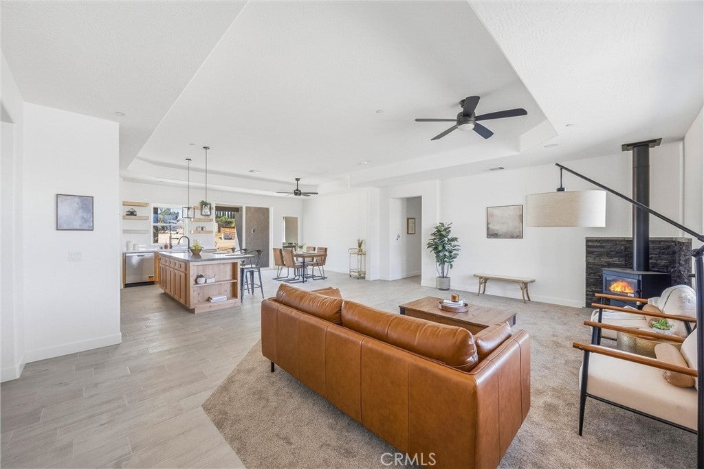 7390 Oakwood