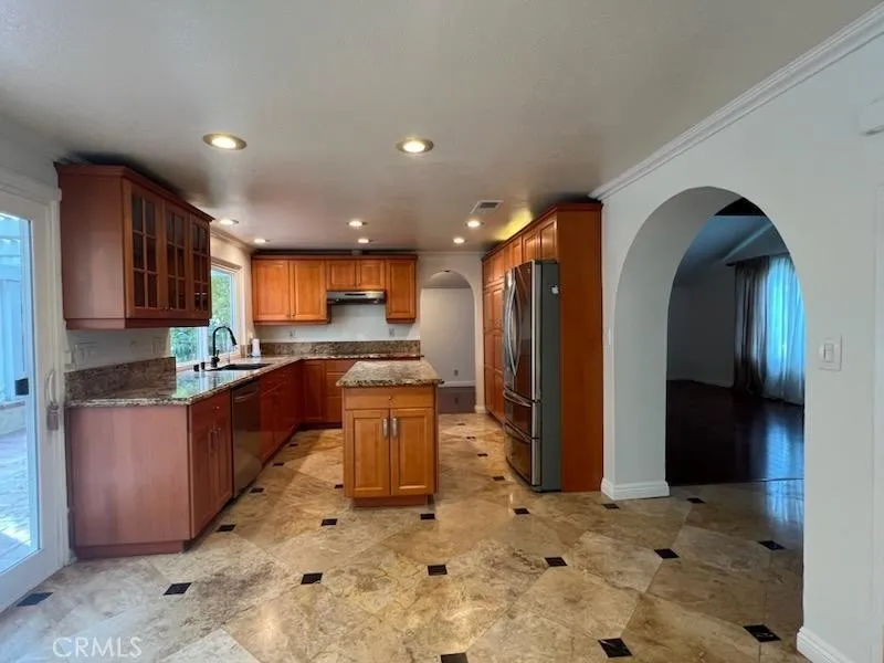 Mission Viejo, California 92692, United States, 3 Bedrooms Bedrooms, ,3 BathroomsBathrooms,Residential,Active,226391