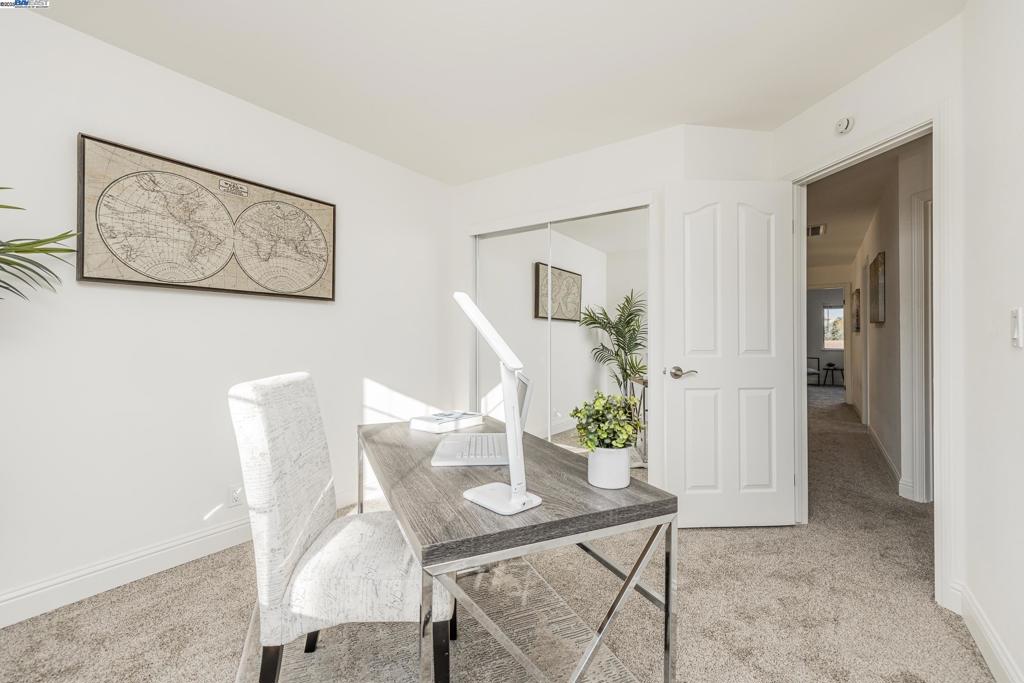 CENTRAL TRACY - Residential