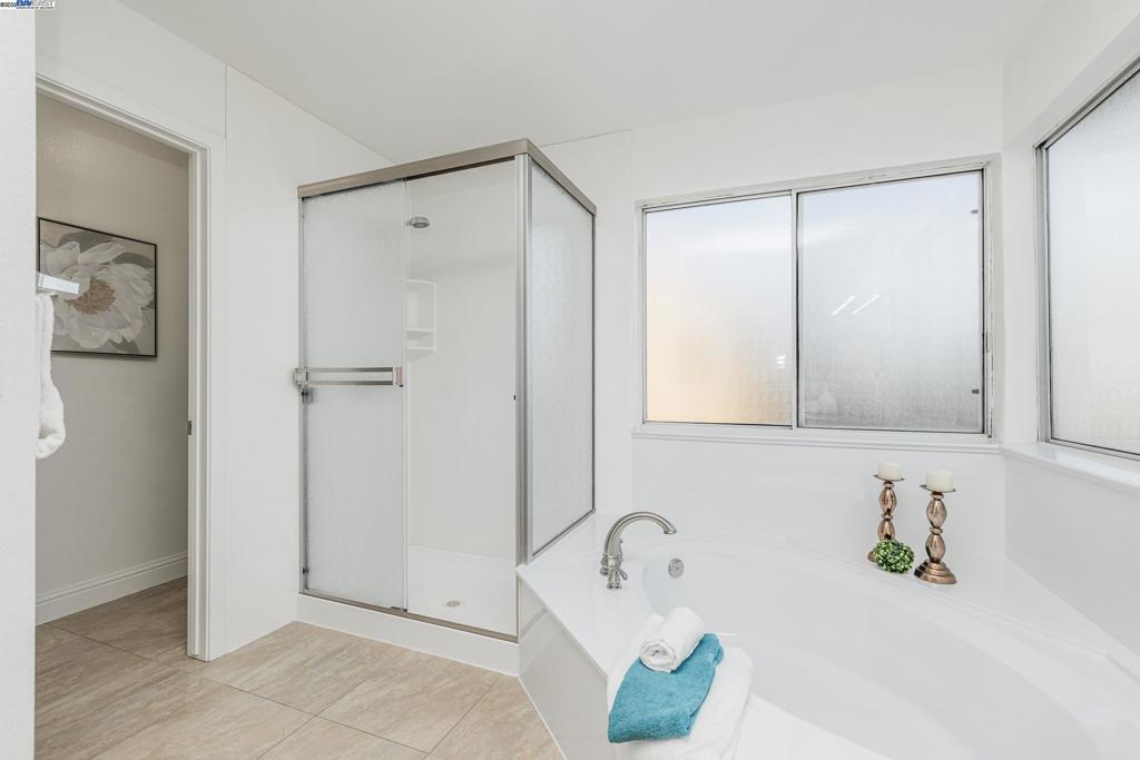 CENTRAL TRACY - Residential