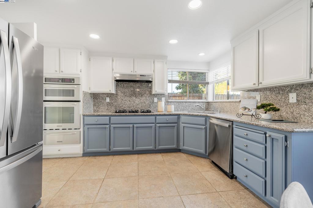 CENTRAL TRACY - Residential