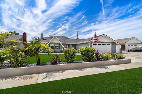 Photo of 17551 Griffith Cir, Huntington Beach, CA 92649 (MLS # OC26072219)