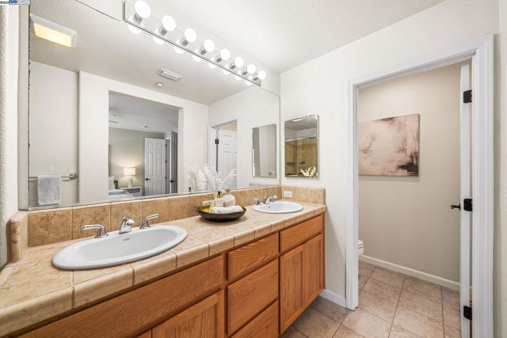 DUBLIN RANCH VLG - Residential