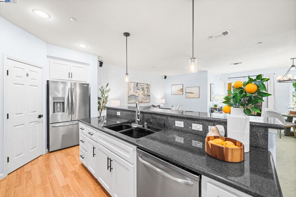 DUBLIN RANCH VLG - Residential