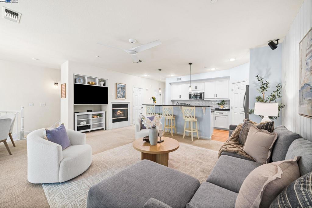 DUBLIN RANCH VLG - Residential