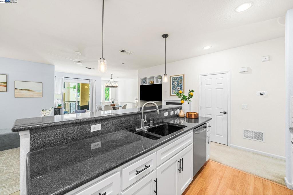 DUBLIN RANCH VLG - Residential