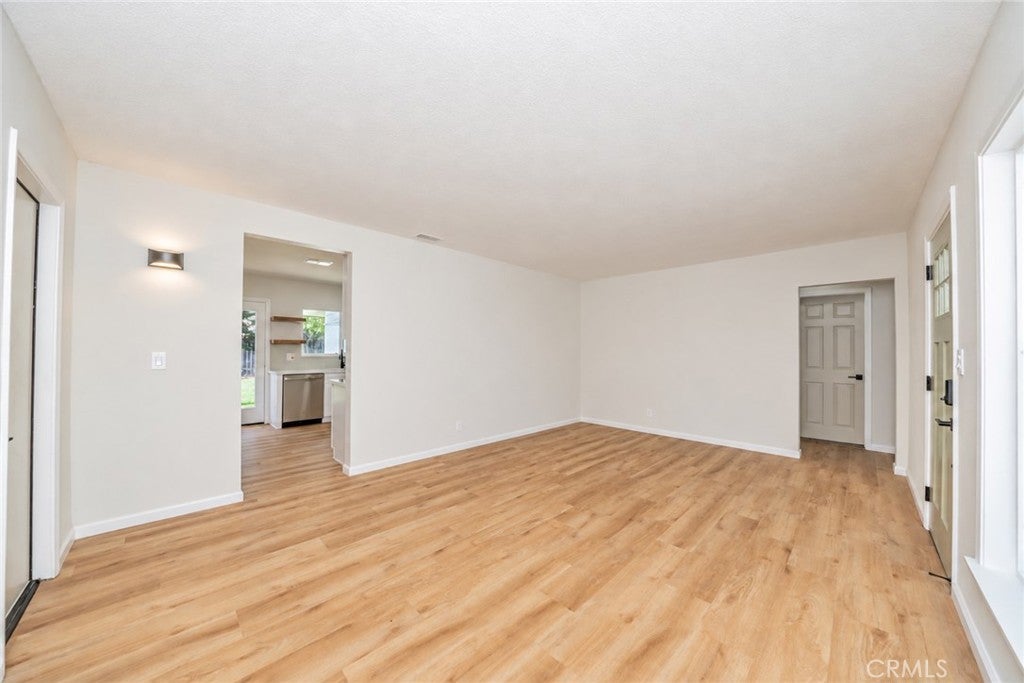 8859 Glencoe Drive
