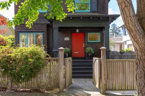 Photo of 2802 Garber St St, Berkeley, CA 94705 (MLS # 41130560)