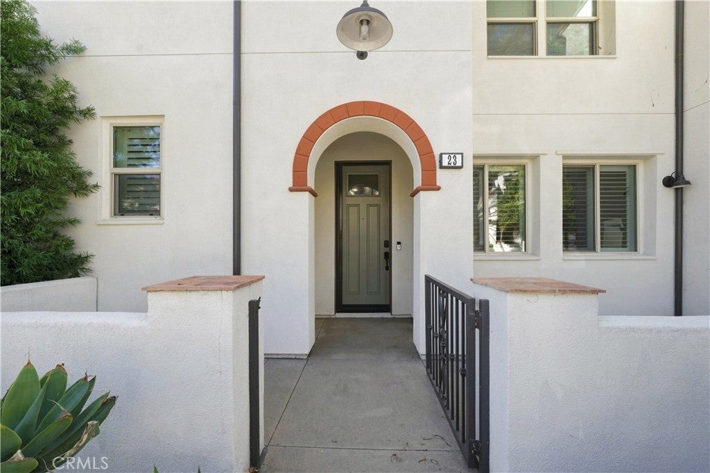 23 Hoya Street
