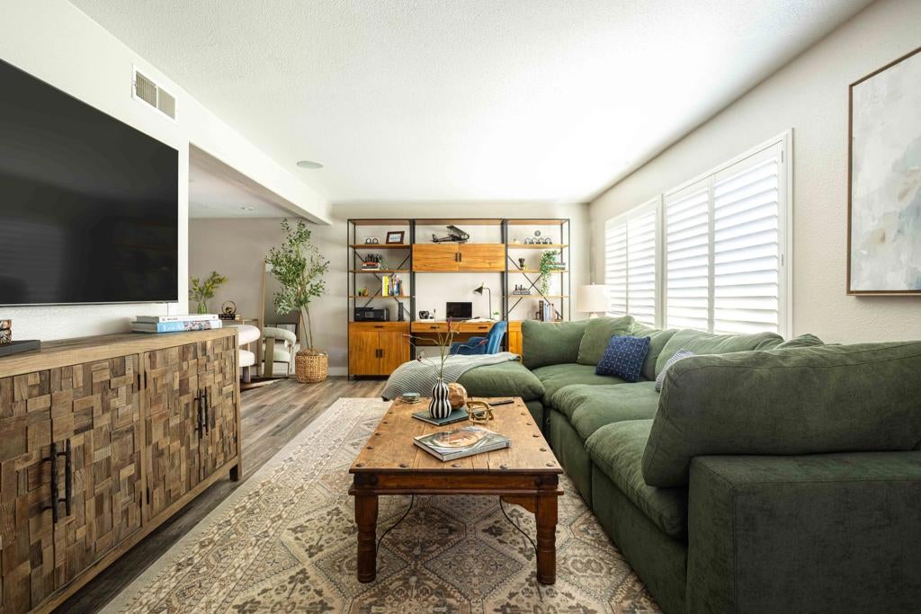 10382 Truckee River Court