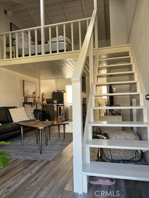 Peninsula (PI) - Residential Income