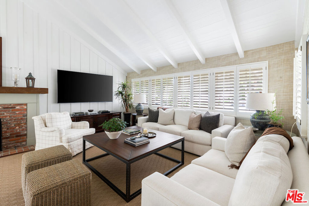 Huntington Palisades - Residential