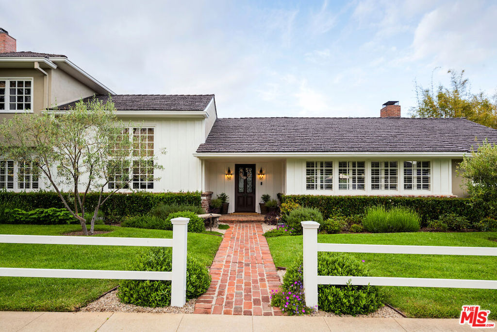 Huntington Palisades - Residential