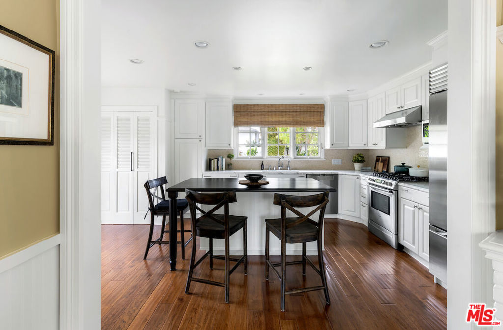 Huntington Palisades - Residential