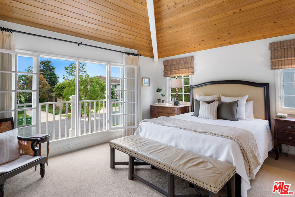 Huntington Palisades - Residential