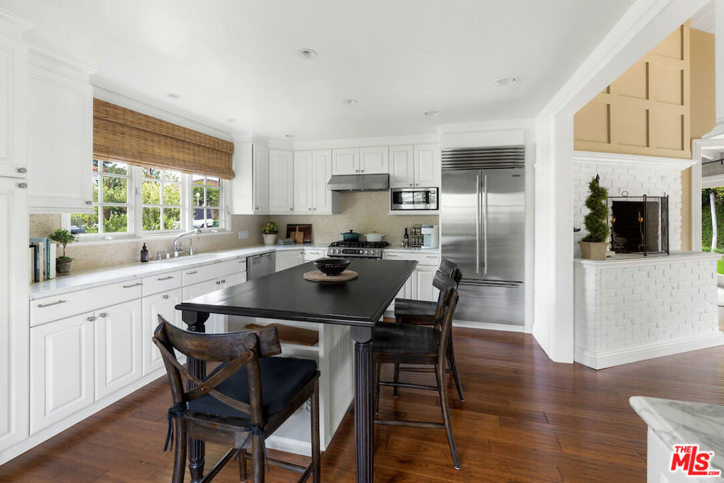 Huntington Palisades - Residential