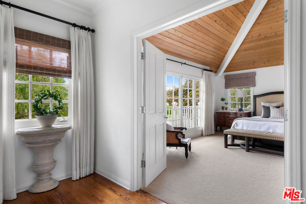 Huntington Palisades - Residential