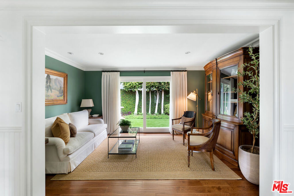 Huntington Palisades - Residential