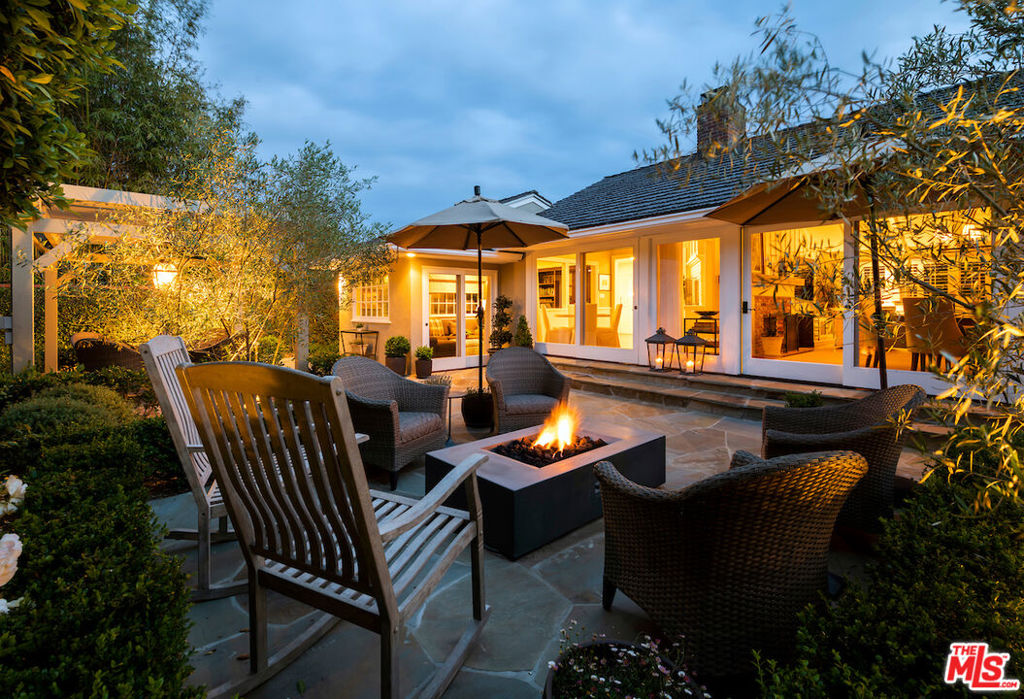 Huntington Palisades - Residential