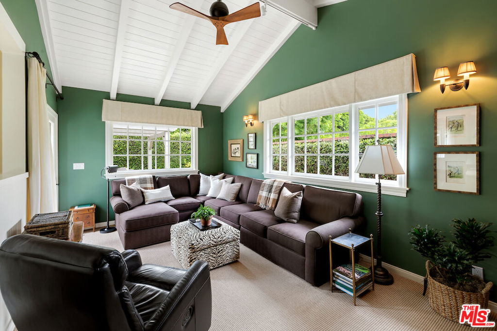 Huntington Palisades - Residential