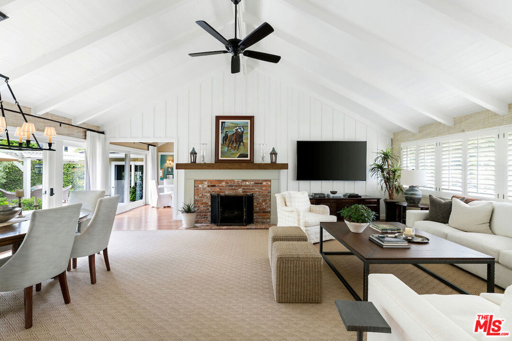 Huntington Palisades - Residential