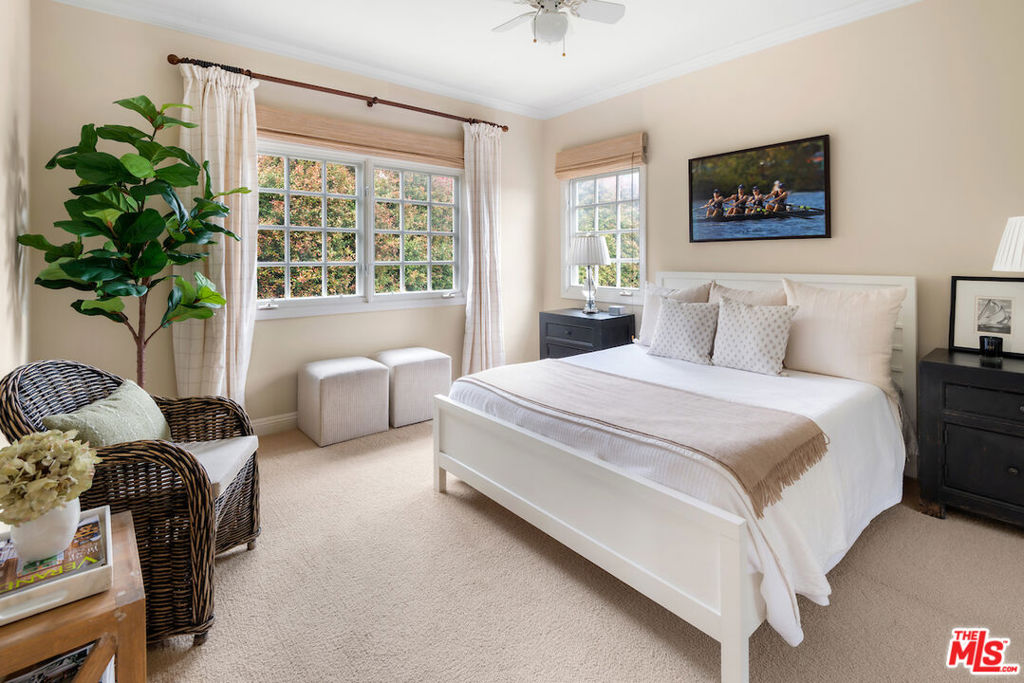 Huntington Palisades - Residential