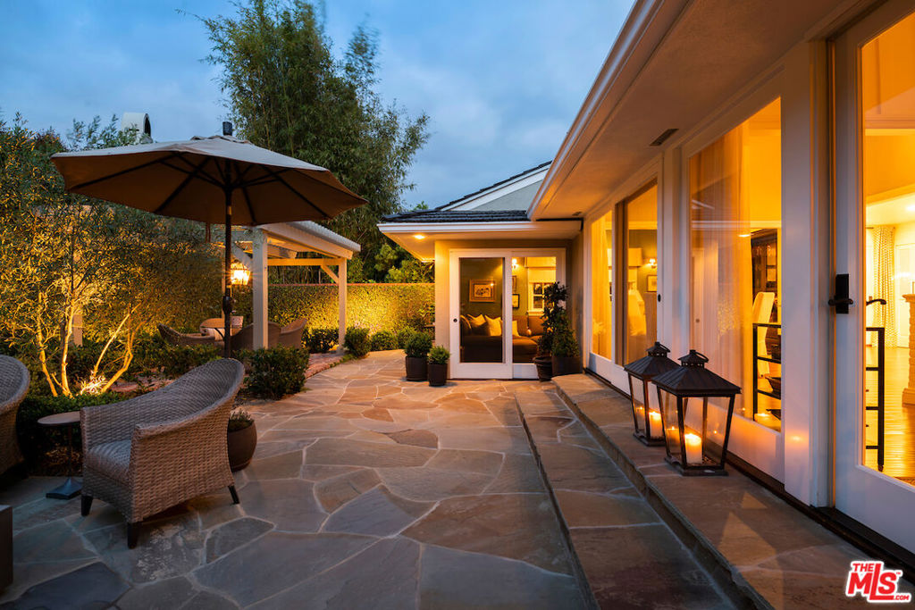 Huntington Palisades - Residential