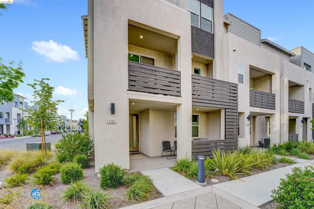 7101 MELON CT