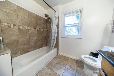 Tiny photo for 3419 65Th Ave AVE, Oakland, CA 94605 (MLS # 41137309)