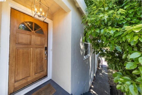 Tiny photo for 3419 65Th Ave AVE, Oakland, CA 94605 (MLS # 41137309)