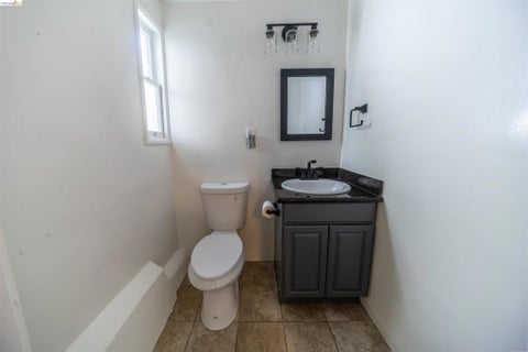 Tiny photo for 3419 65Th Ave AVE, Oakland, CA 94605 (MLS # 41137309)