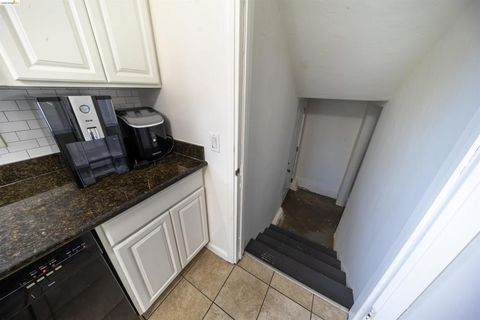 Tiny photo for 3419 65Th Ave AVE, Oakland, CA 94605 (MLS # 41137309)
