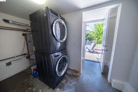 Tiny photo for 3419 65Th Ave AVE, Oakland, CA 94605 (MLS # 41137309)