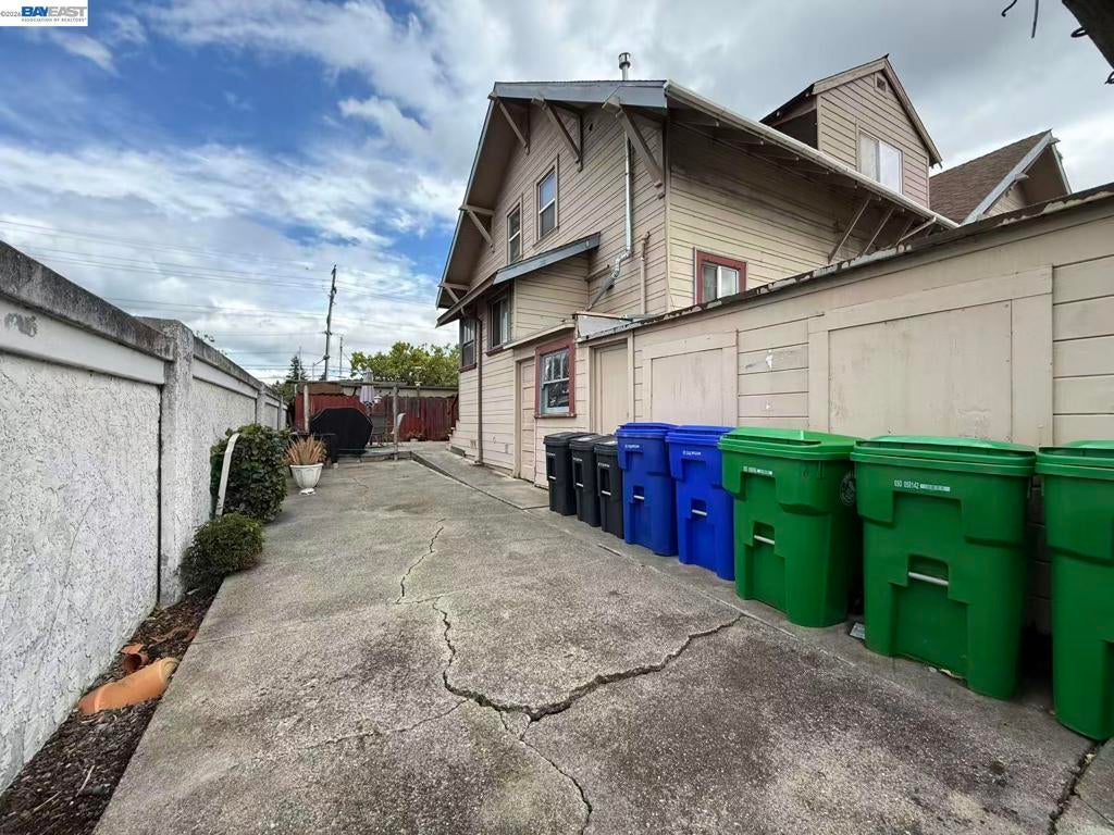 1395 139th Ave
