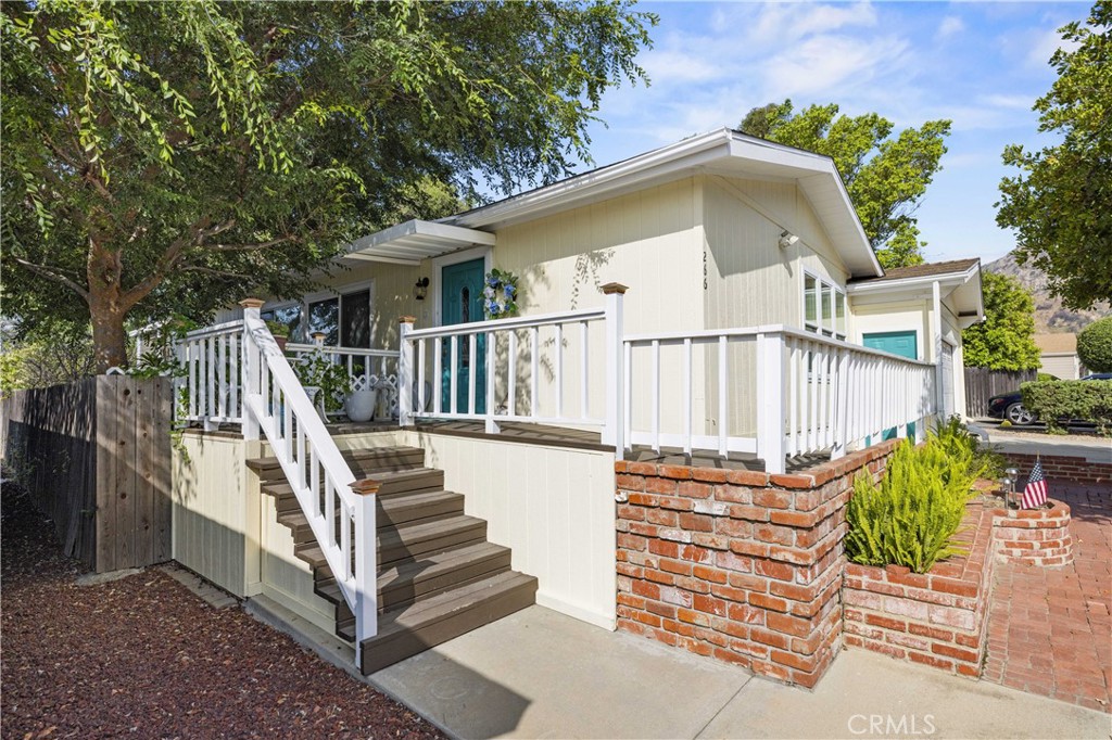 15455 Glenoaks Boulevard 266