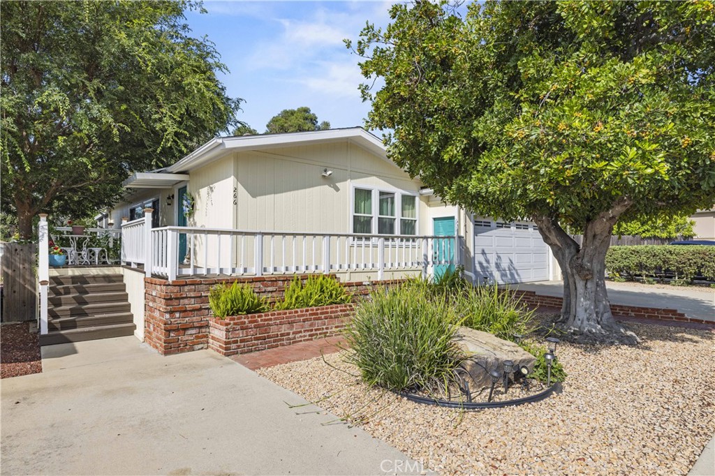 15455 Glenoaks Boulevard 266